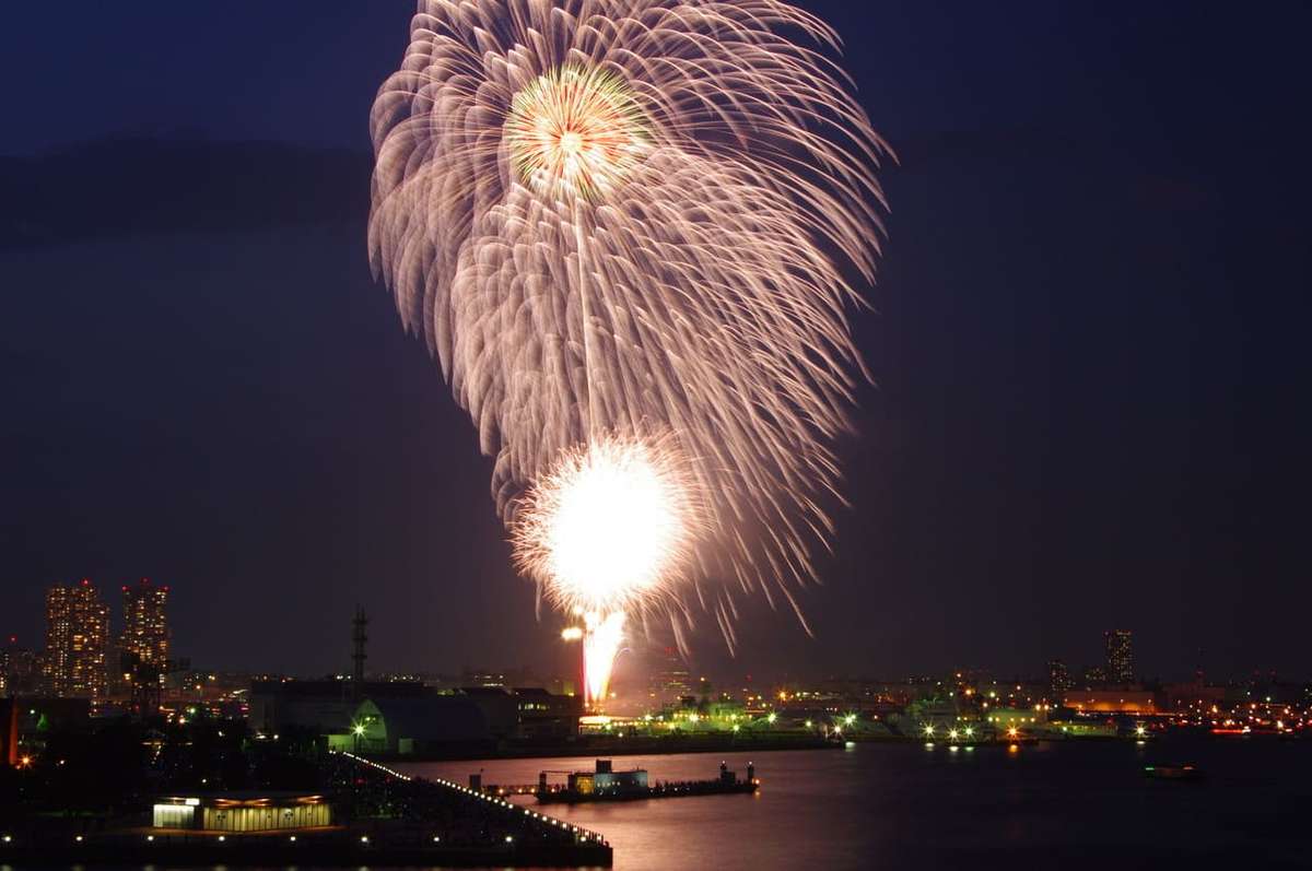 横浜の花火大会